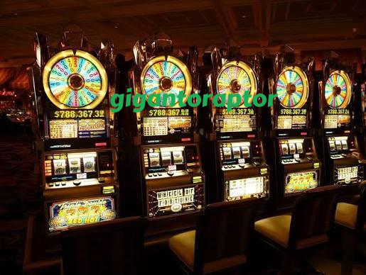 gigantoraptor Slot Rooms Built for Your Lobby